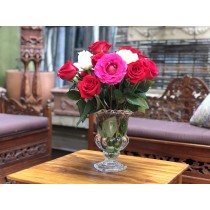 Serene Spaces Living Decorative Glass Urn, Centerpiece Vase for Wedding, Event, 2 Sizes Available