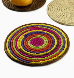 Multicolor Raffia Coasters, Set Of 6 - Decorative Rafia Accessories | Serene Spaces Living